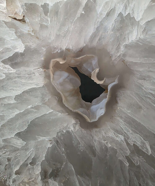Large Premium Agate Natural Slice on Stand 2 – 2.978g - H34xW23xD12cm - Image 9