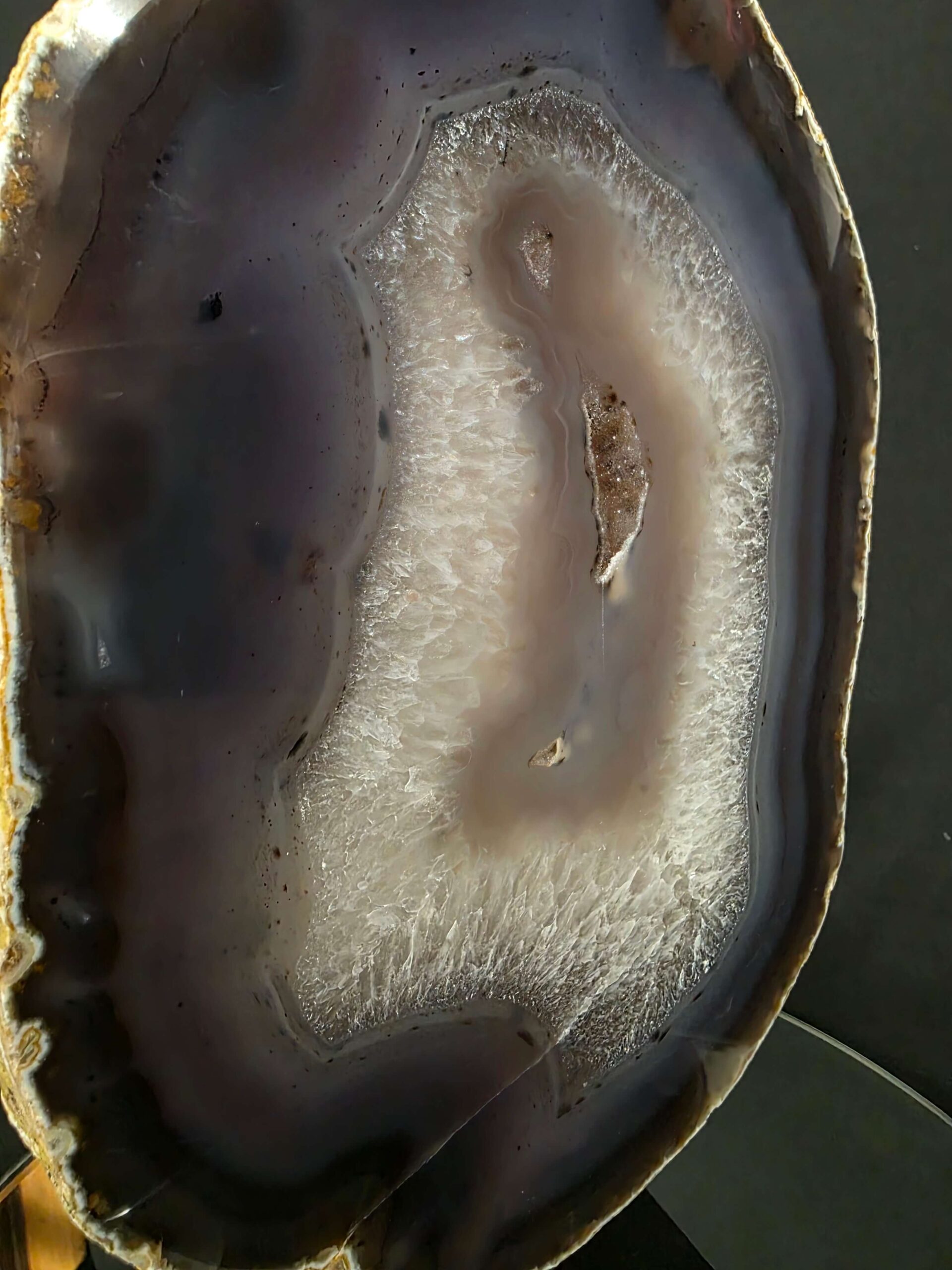 Large Premium Agate Natural Slice on Stand 26 – 3.214g - H39xW21xD12cm - Image 4