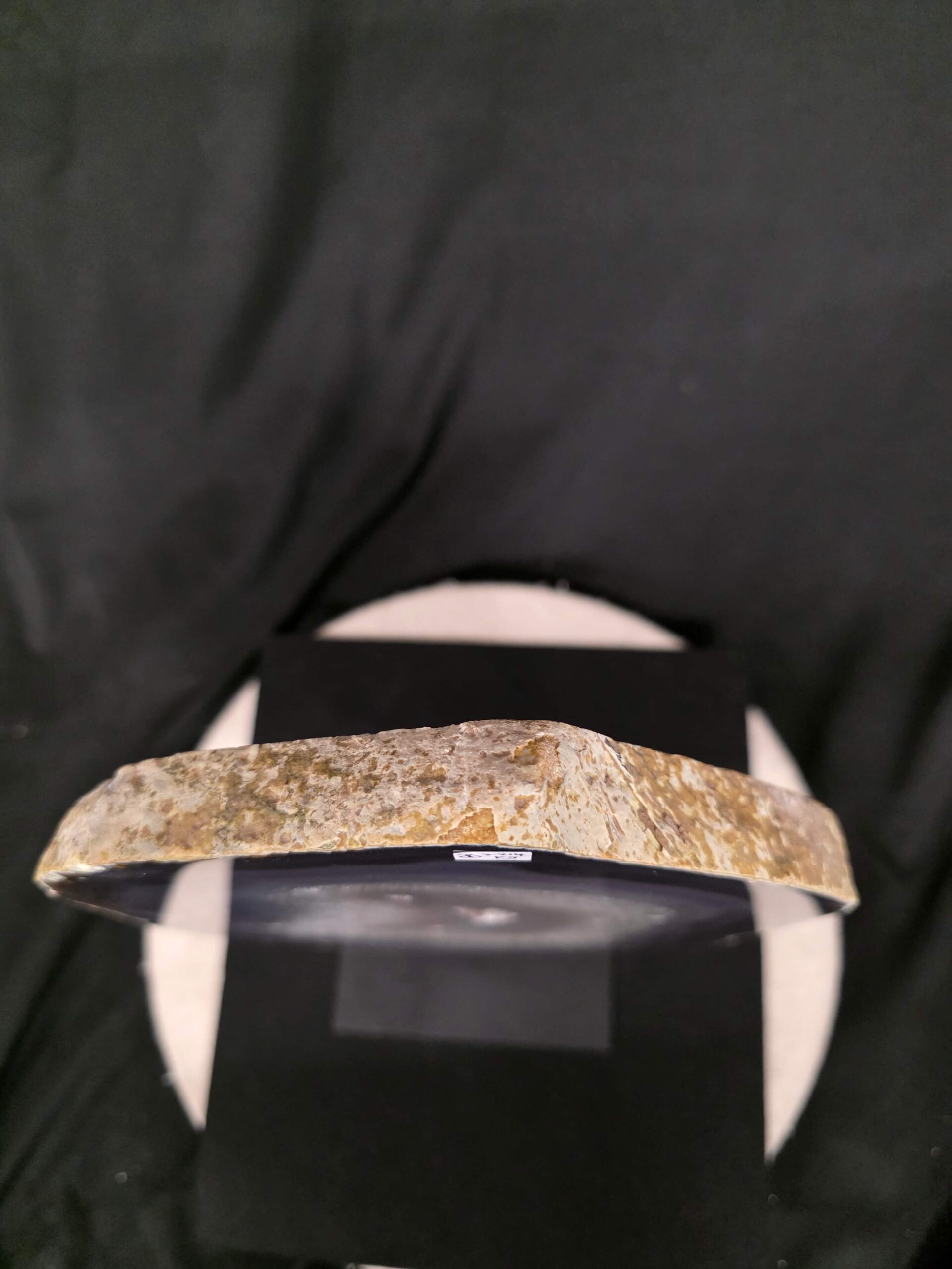 Large Premium Agate Natural Slice on Stand 26 – 3.214g - H39xW21xD12cm - Image 8