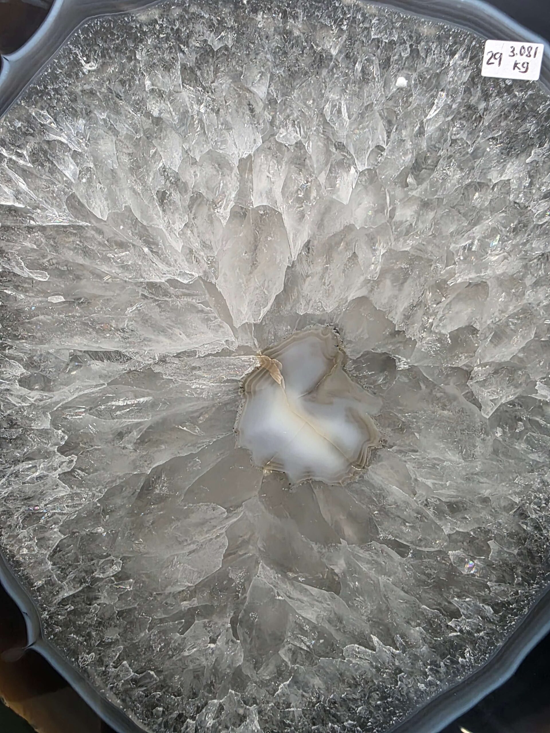 Large Premium Agate Natural Slice on Stand 29 – 3.081g - H35xW24xD12cm - Image 7