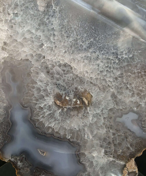 Large Premium Agate Natural Slice on Stand 30 – 3.091g - H37xW22xD12cm - Image 4