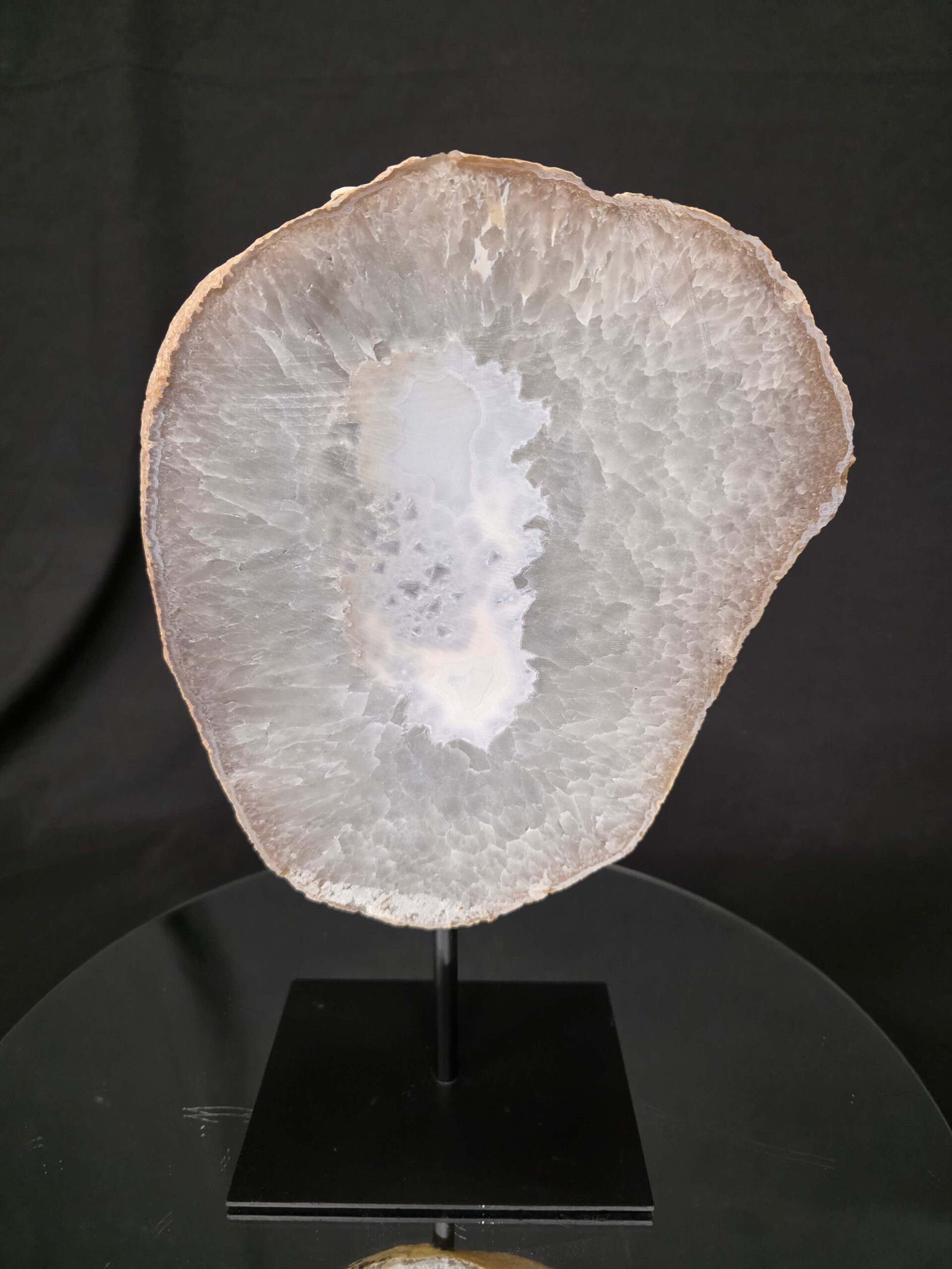 Large Premium Agate Natural Slice on Stand 35 – 2.944g - H34xW23xD12cm - Image 3