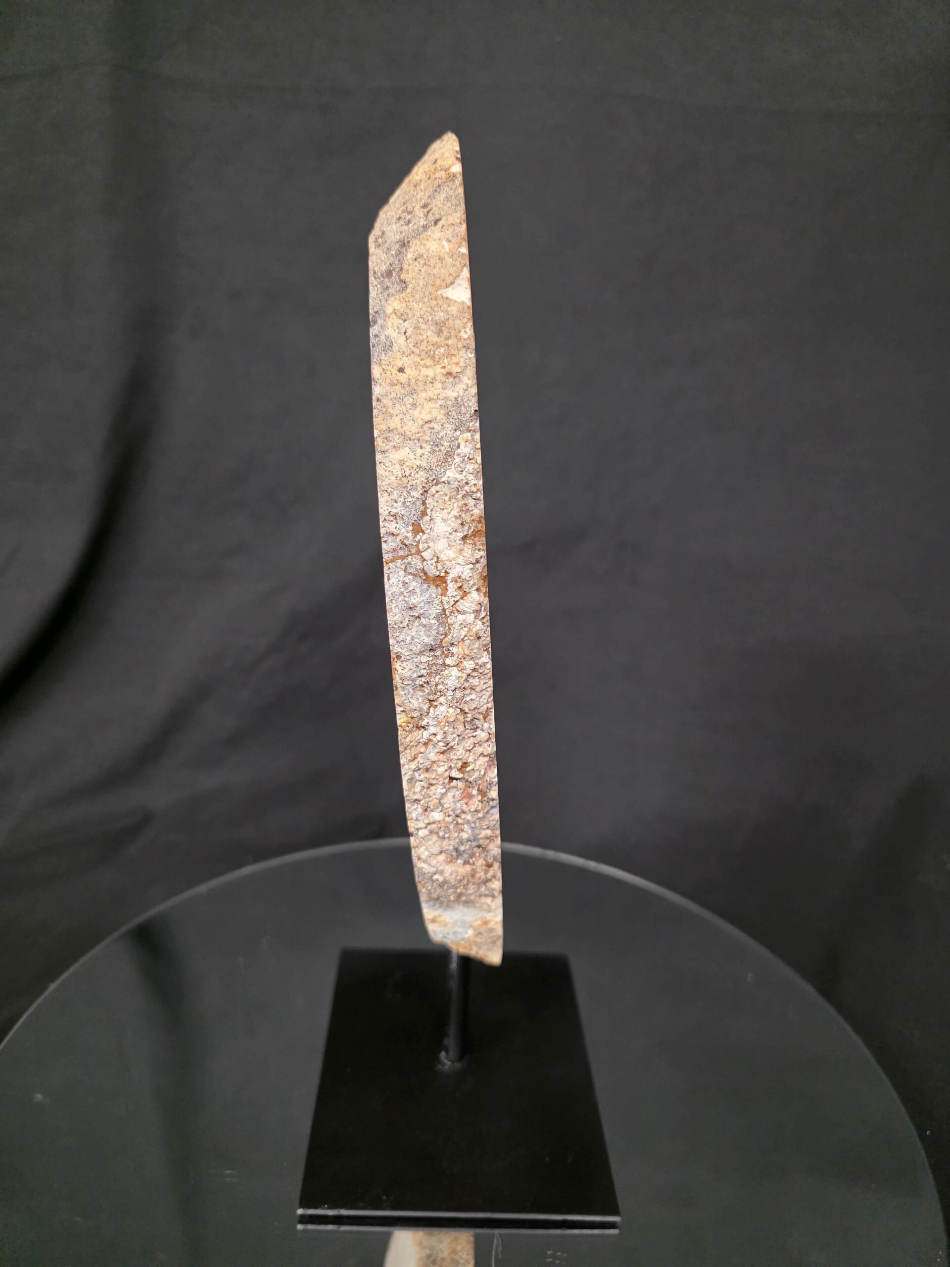 Large Premium Agate Natural Slice on Stand 37 – 3.231g - H37xW21xD12cm - Image 2