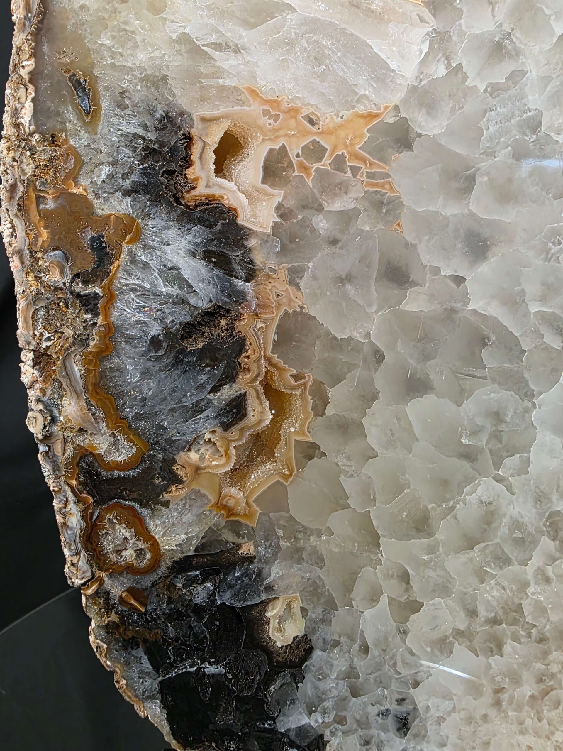 Large Premium Agate Natural Slice on Stand 37 – 3.231g - H37xW21xD12cm - Image 4