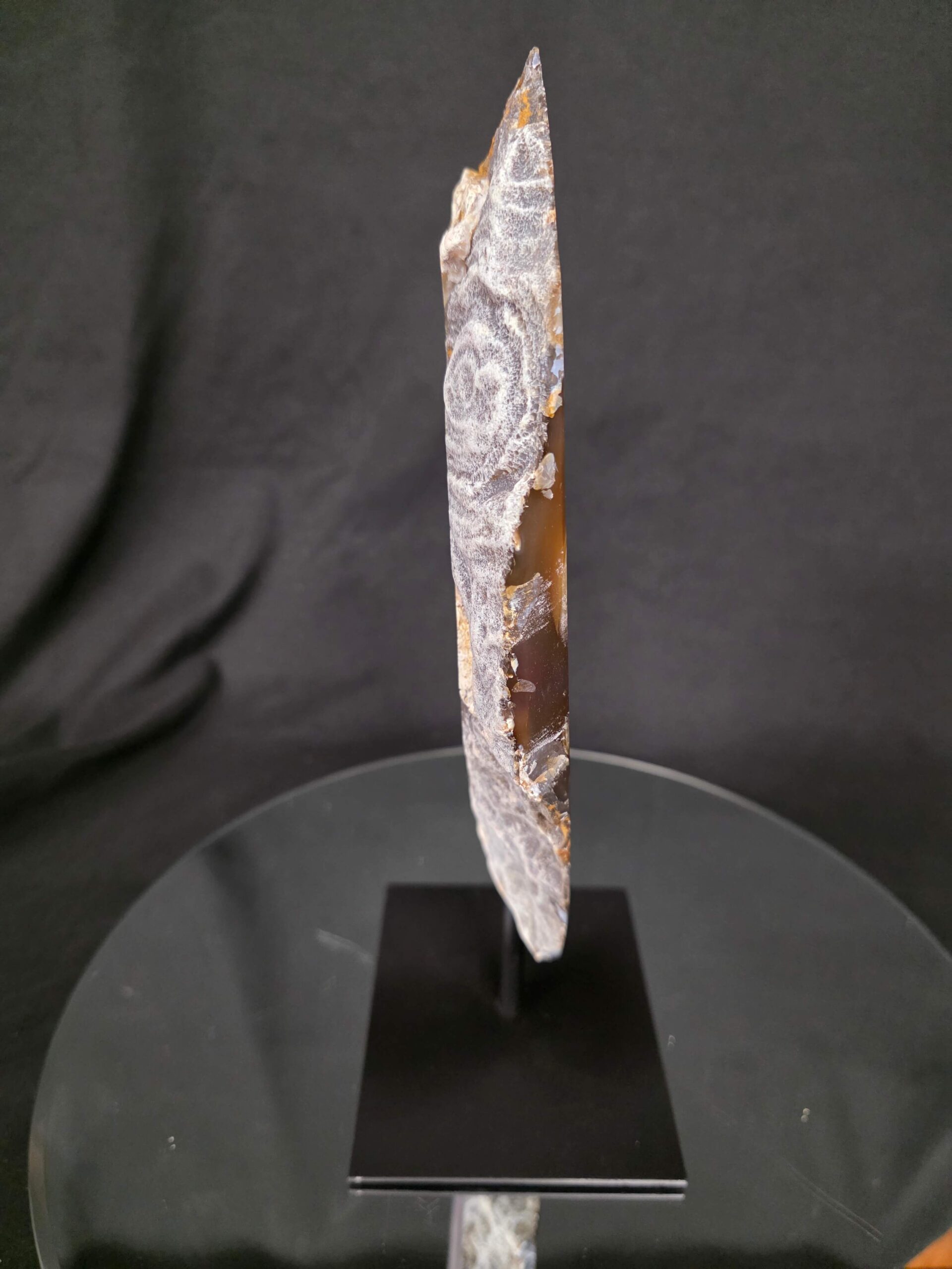Large Premium Agate Natural Slice on Stand 38 – 2.742g - H34xW20xD12cm - Image 2