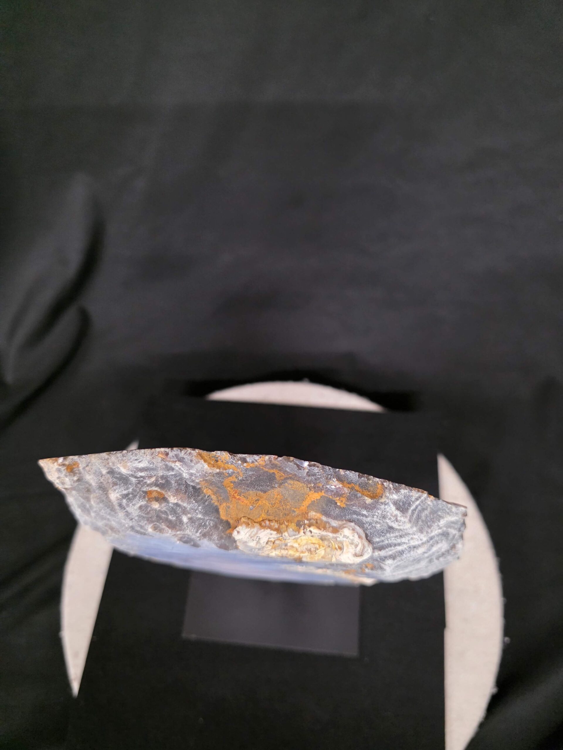 Large Premium Agate Natural Slice on Stand 38 – 2.742g - H34xW20xD12cm - Image 8