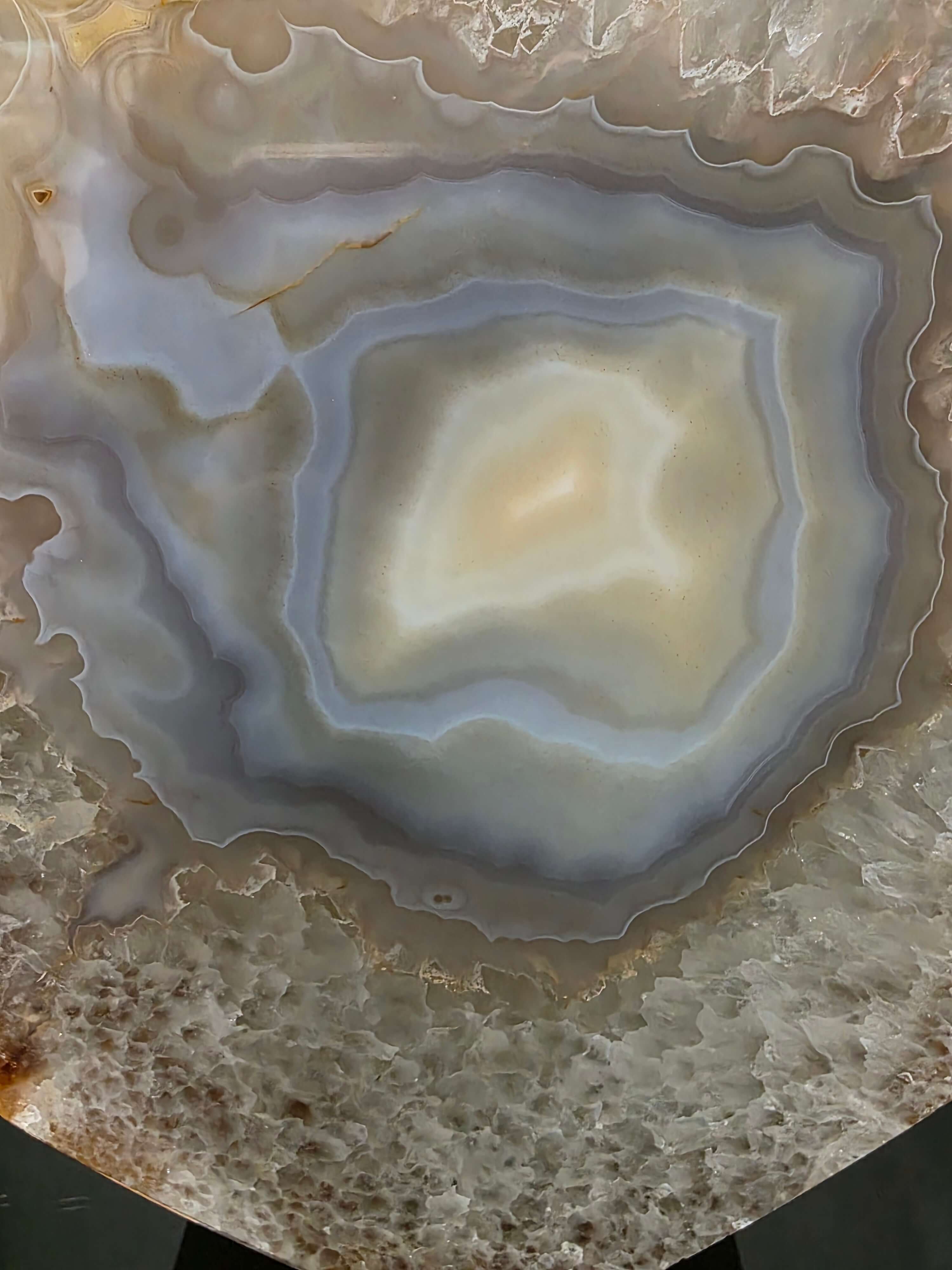Large Premium Agate Natural Slice on Stand 39 – 2.966g - H34.5xW24xD12cm - Image 4