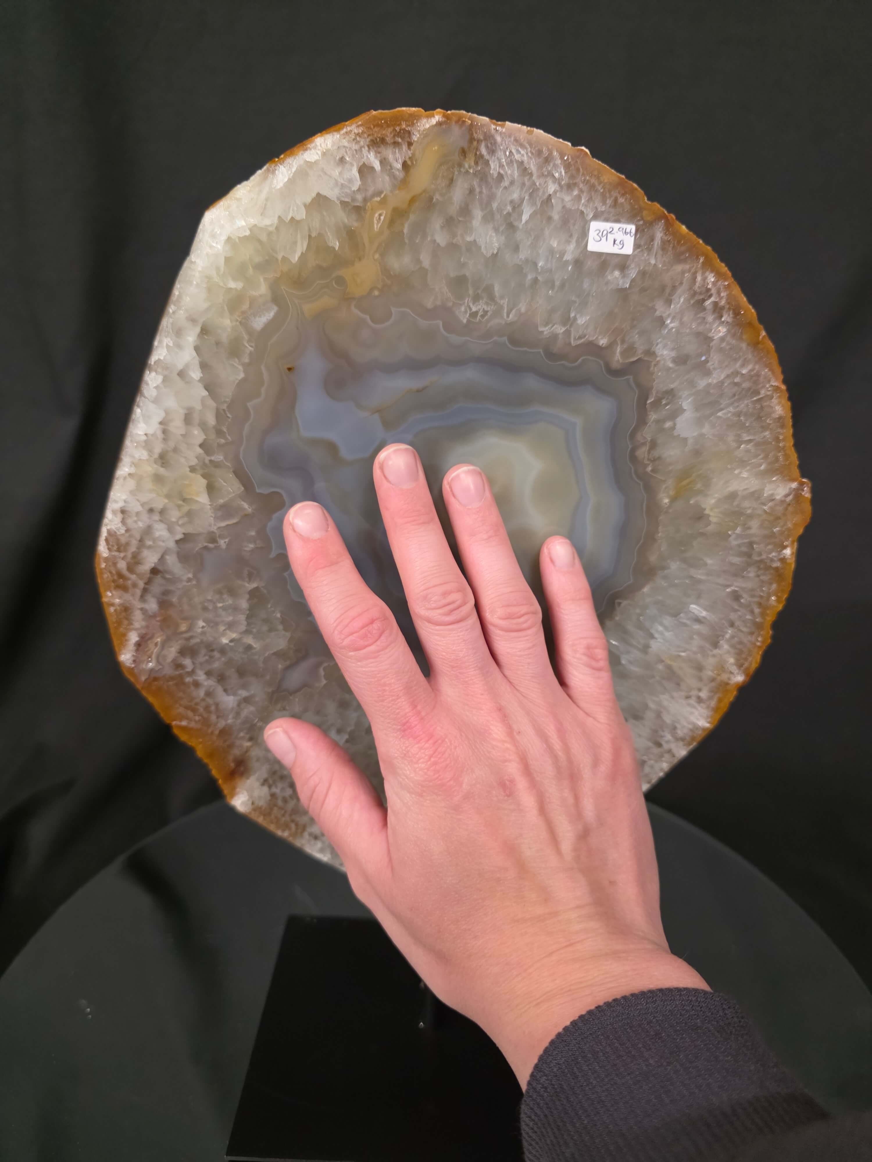 Large Premium Agate Natural Slice on Stand 39 – 2.966g - H34.5xW24xD12cm - Image 7