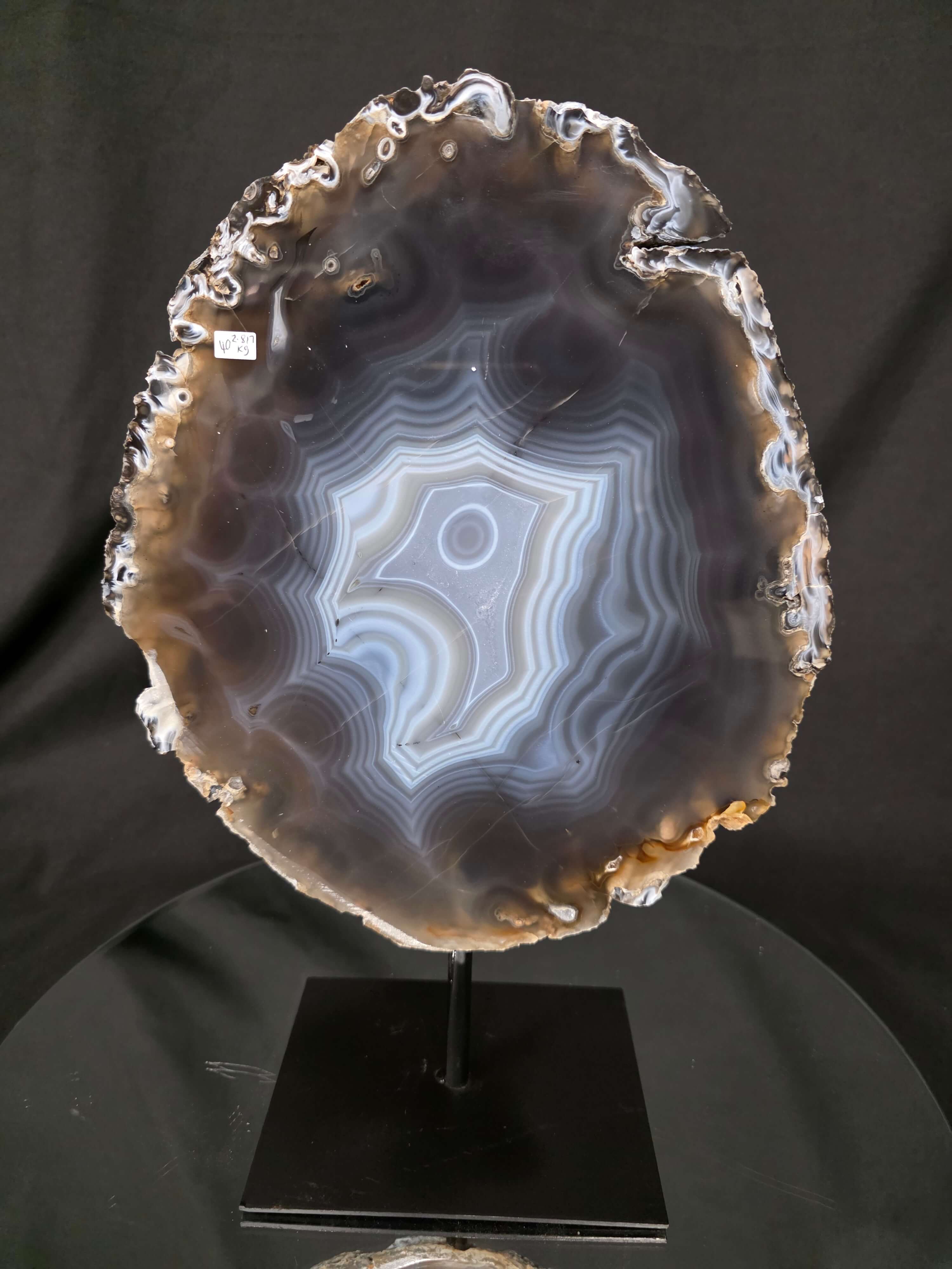 Large Premium Agate Natural Slice on Stand 40 – 2.817g - H36.5xW24.5xD12cm
