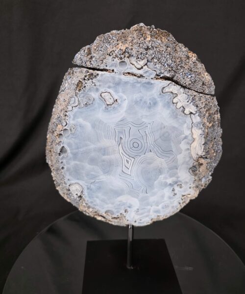 Large Premium Agate Natural Slice on Stand 40 – 2.817g - H36.5xW24.5xD12cm - Image 3