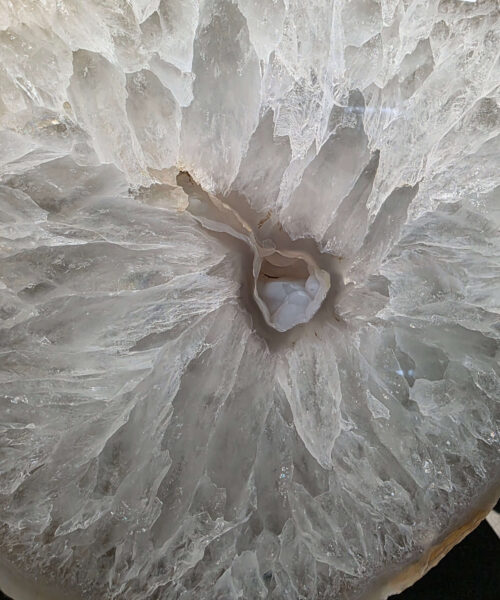 Large Premium Agate Natural Slice on Stand 5 – 2.663g - H32xW22xD12cm - Image 5