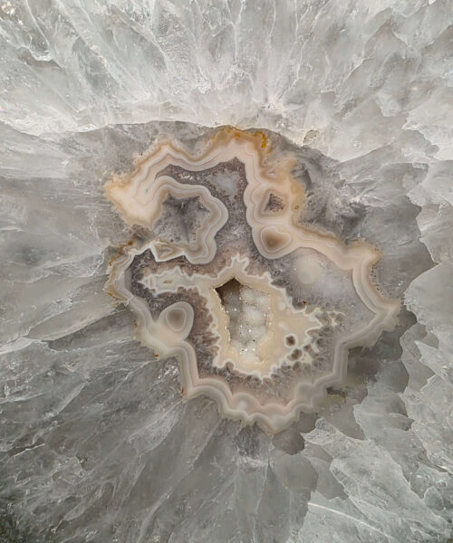 Large Premium Agate Natural Slice on Stand 6 – 3.069g - H35xW25xD12cm - Image 4