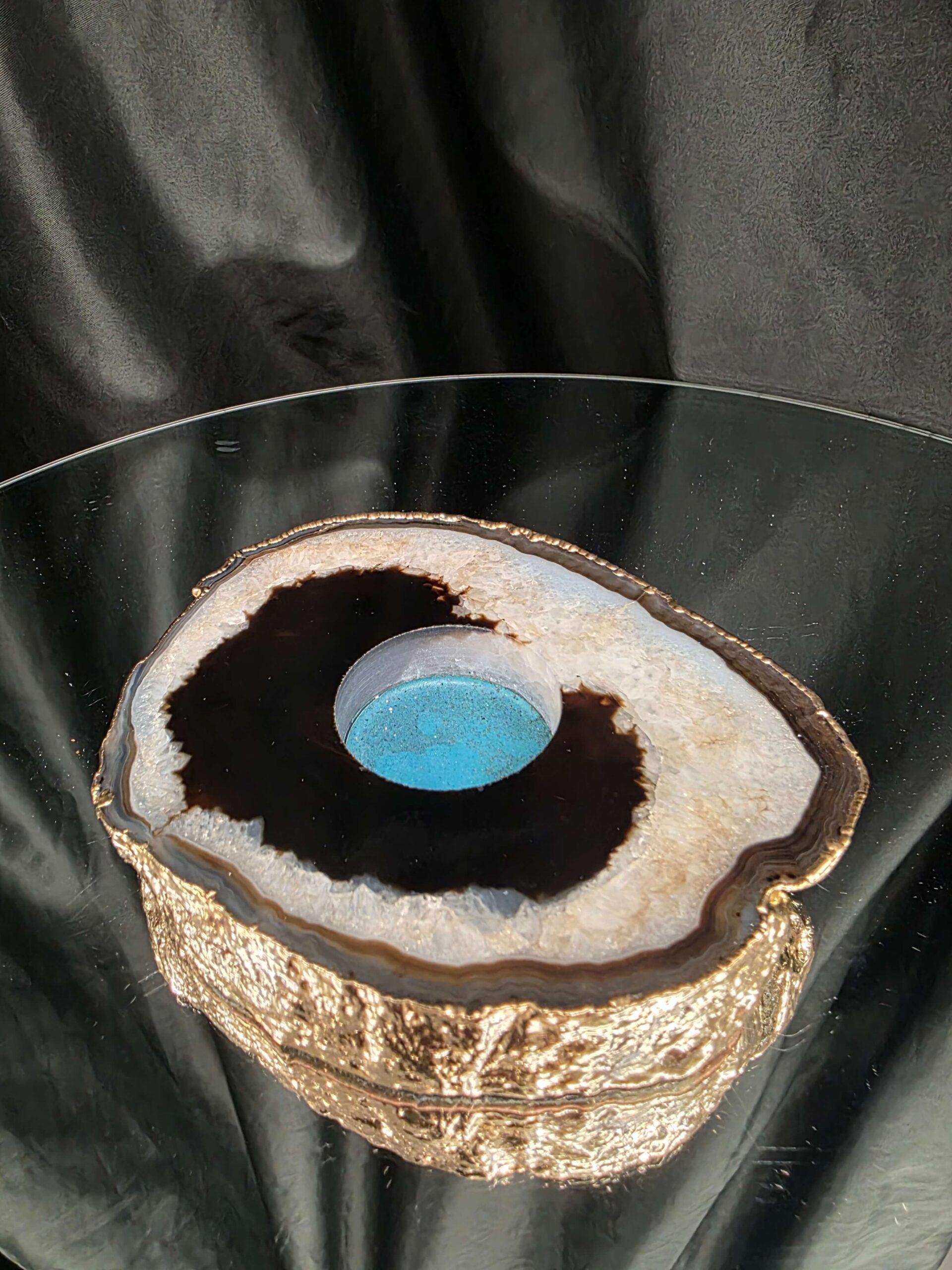 Black Agate Slice 2 Handpicked 478g H2xW14xD11cm Microcrystalline Quartz Gold Gilded 24ct Tealight Candle Holder - Image 2