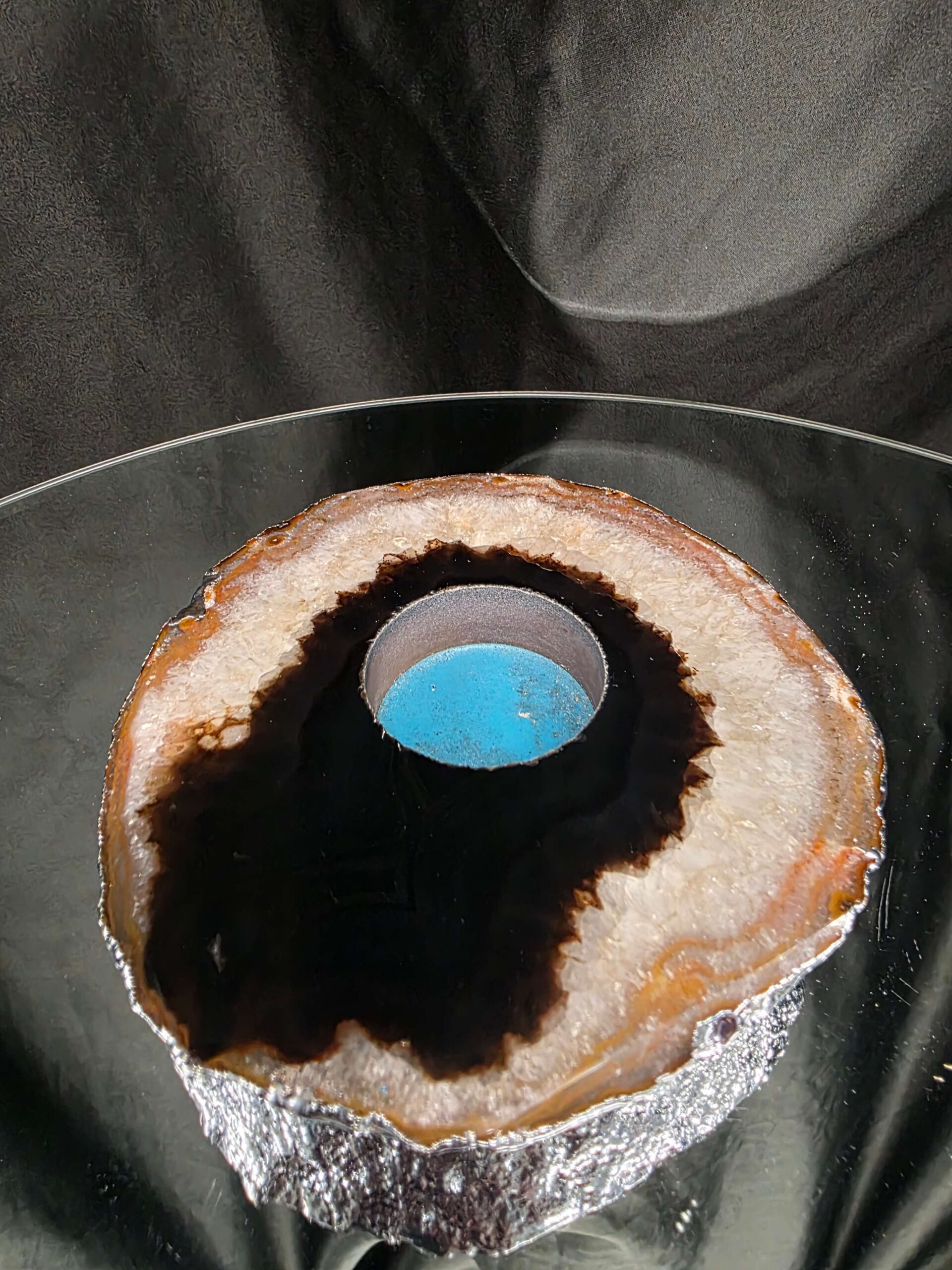 Large Black Agate Slice 2 Handpicked 521g H1.5xW13xD12.5cm Microcrystalline Quartz Silver Gilded Tealight Candle Holder - Image 2