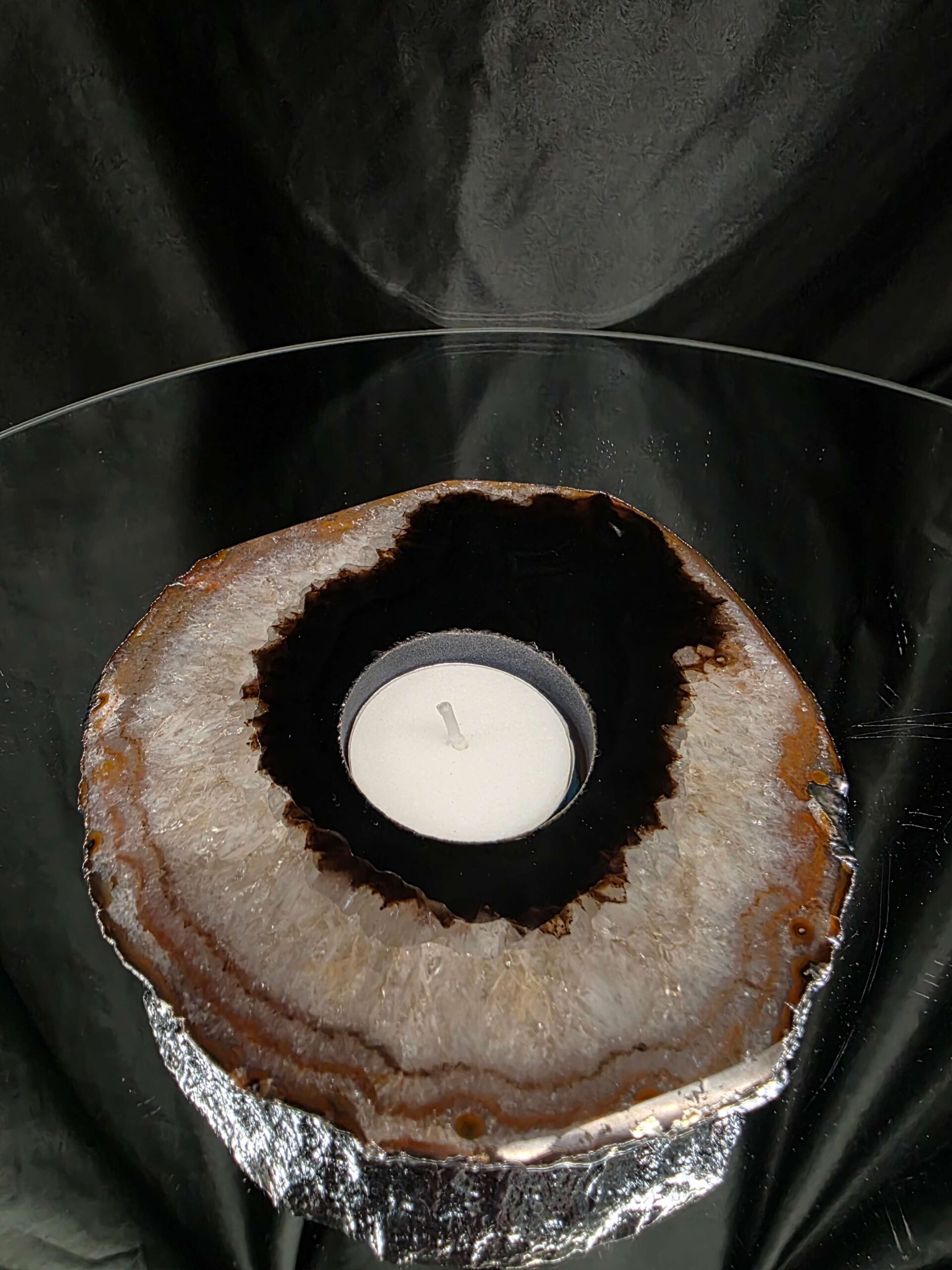Large Black Agate Slice 2 Handpicked 521g H1.5xW13xD12.5cm Microcrystalline Quartz Silver Gilded Tealight Candle Holder - Image 7