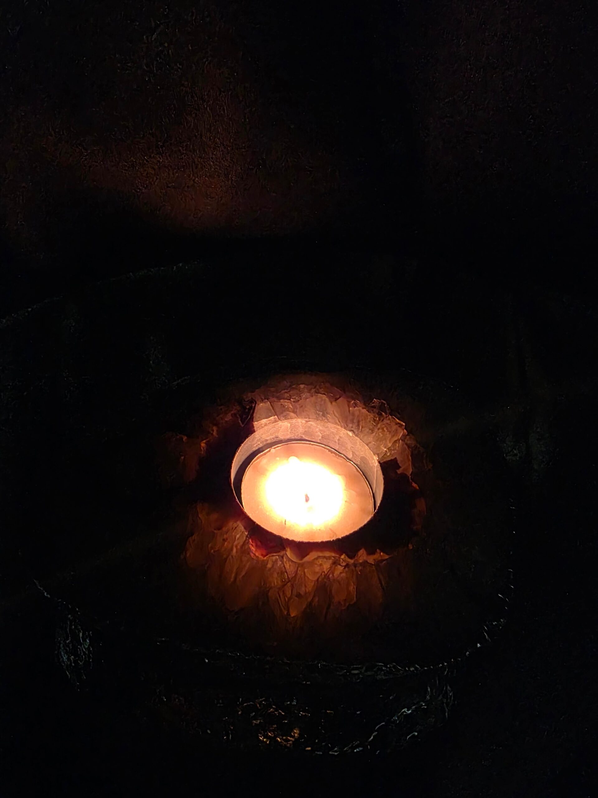 Large Black Agate Slice 3 Handpicked 472g H2xW13xD11cm Microcrystalline Quartz Silver Gilded Tealight Candle Holder - Image 11