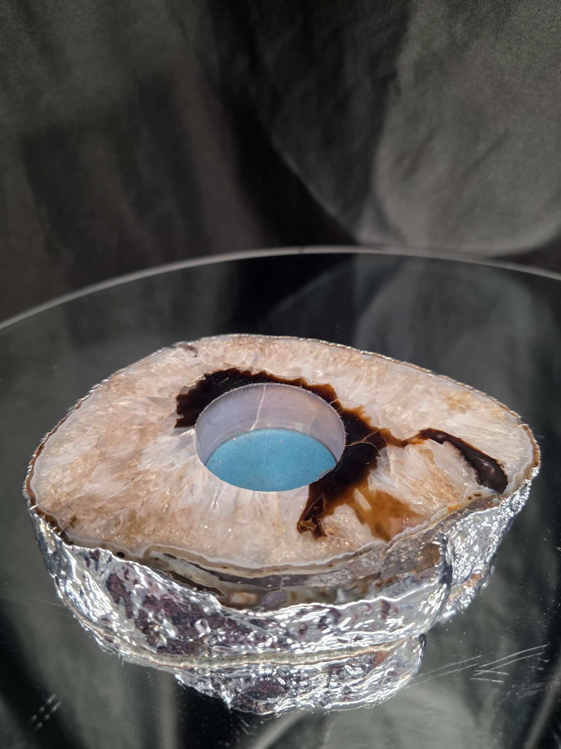 Large Black Agate Slice 3 Handpicked 472g H2xW13xD11cm Microcrystalline Quartz Silver Gilded Tealight Candle Holder - Image 3