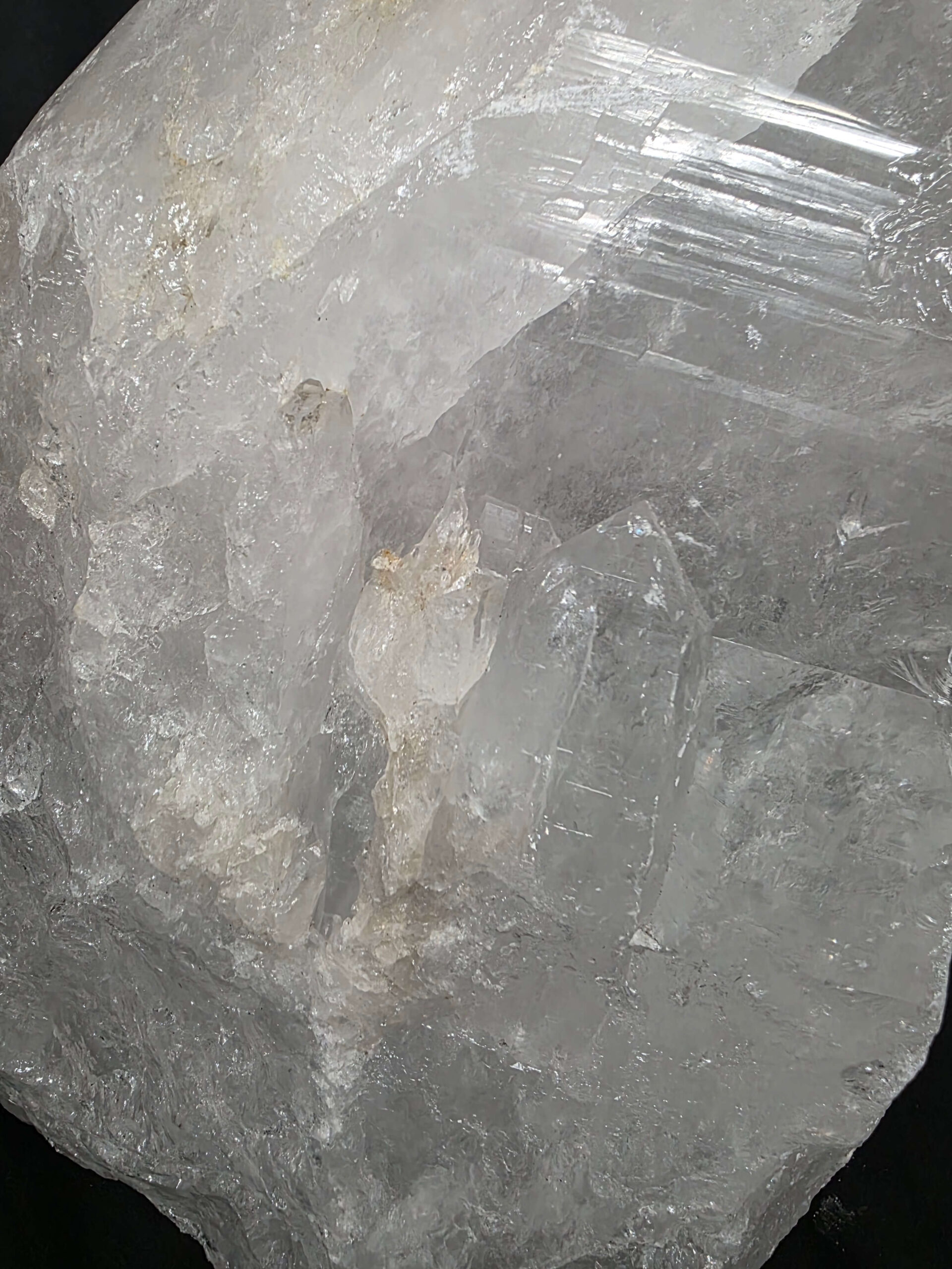 Huge Extra Large Tall Point 11 Premium Clear Rock Crystal Quartz - 13.01kg H31xW21xD14cm - Image 7