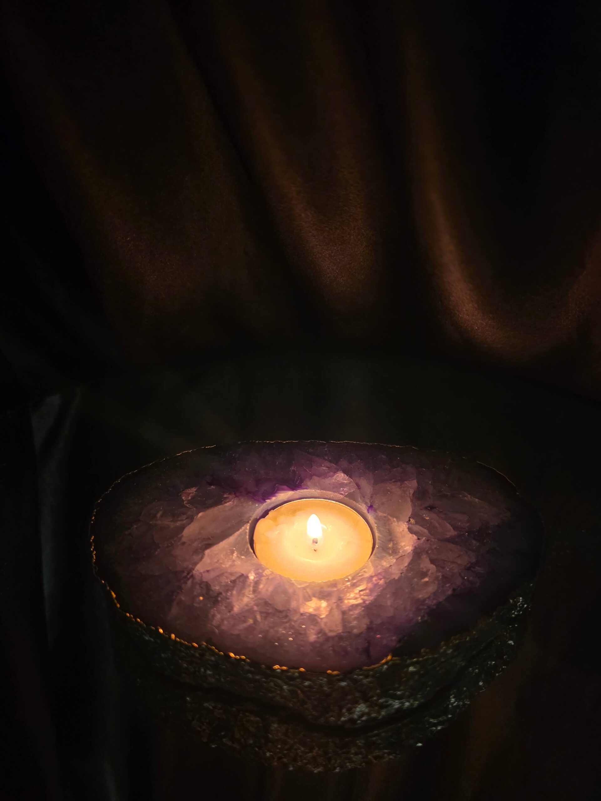 Large Purple Agate Slice 2 Handpicked 565g H2xW15xD10.5cm Microcrystalline Quartz Gold Gilded 24ct Tealight Candle Holder - Image 12