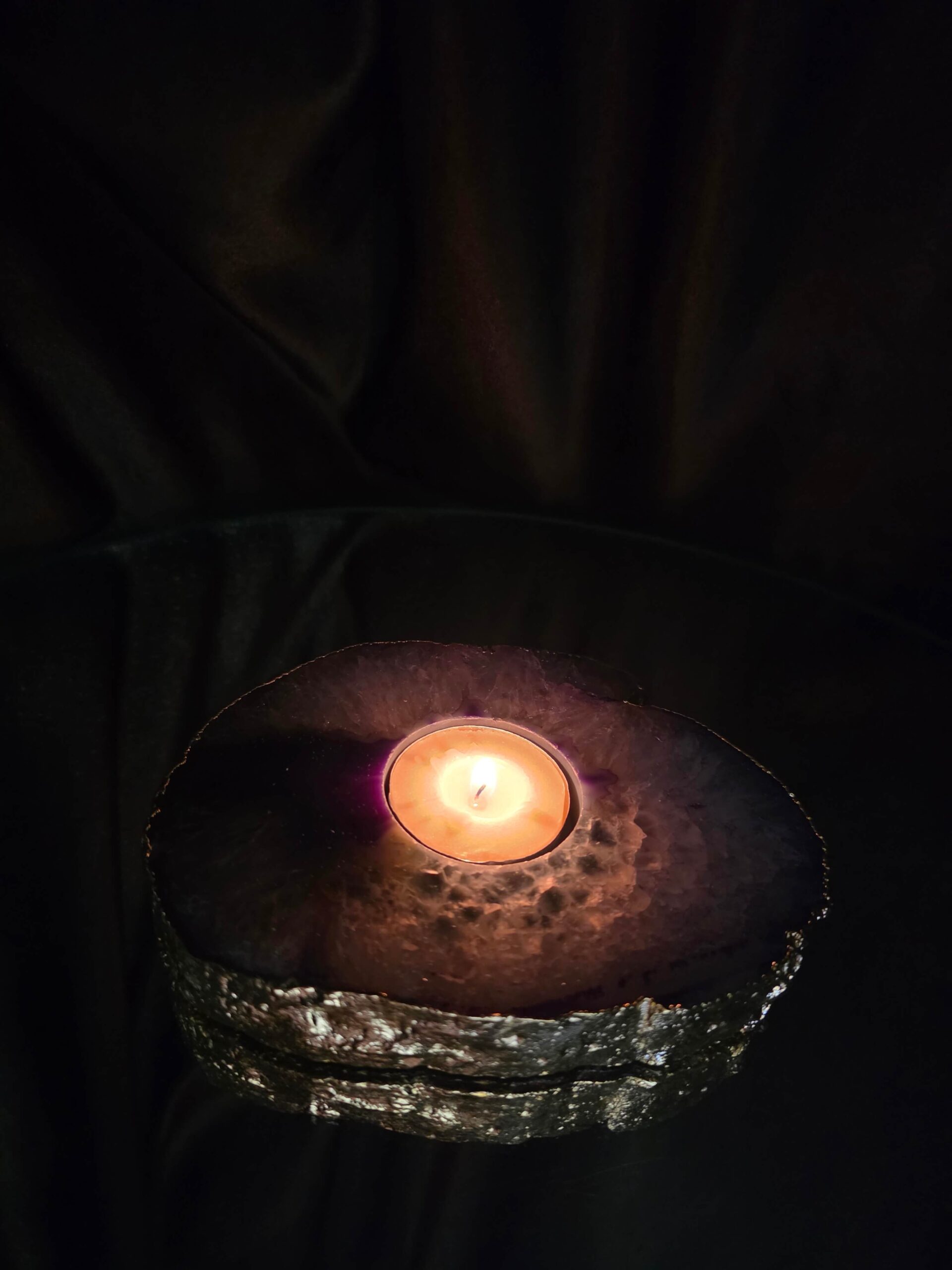 Large Purple Agate Slice 3 Handpicked 438g H2xW13xD10cm Microcrystalline Quartz Gold Gilded 24ct Tealight Candle Holder - Image 11