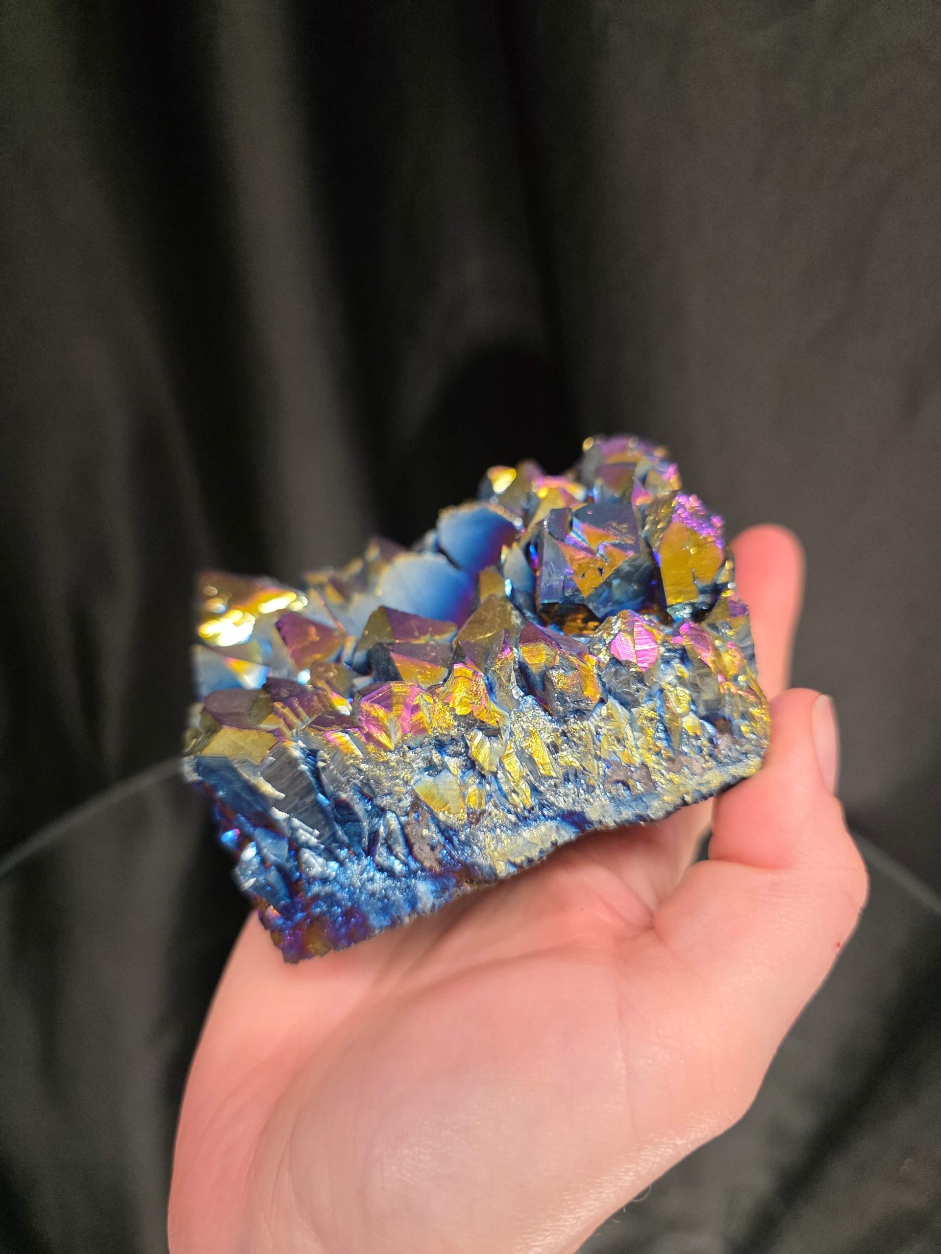Rainbow Quartz Candle No. 2 Aura, Titanium, Point, Cluster, Gemstone Tealight Holder 694g H5xW10.5xD10cm - Image 6