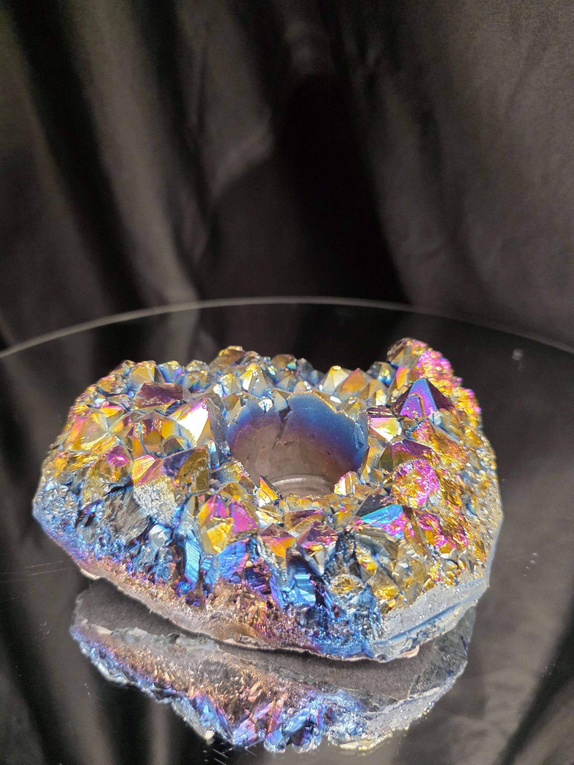 Rainbow Quartz Candle No. 5 Aura, Titanium, Point, Cluster, Gemstone Tealight Holder 703g H6xW12xD10cm - Image 2