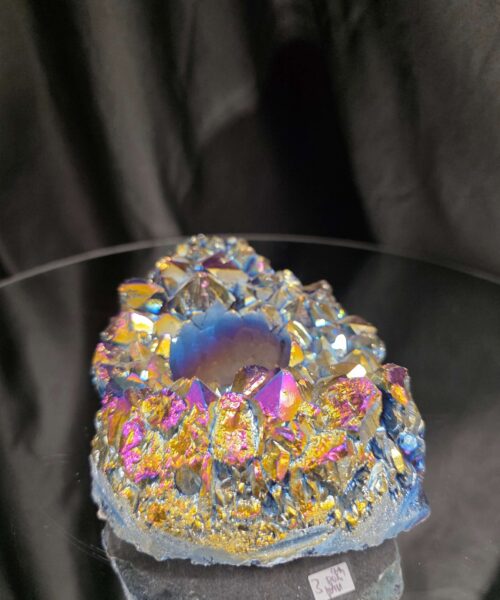 Rainbow Quartz Candle No. 5 Aura, Titanium, Point, Cluster, Gemstone Tealight Holder 703g H6xW12xD10cm - Image 3
