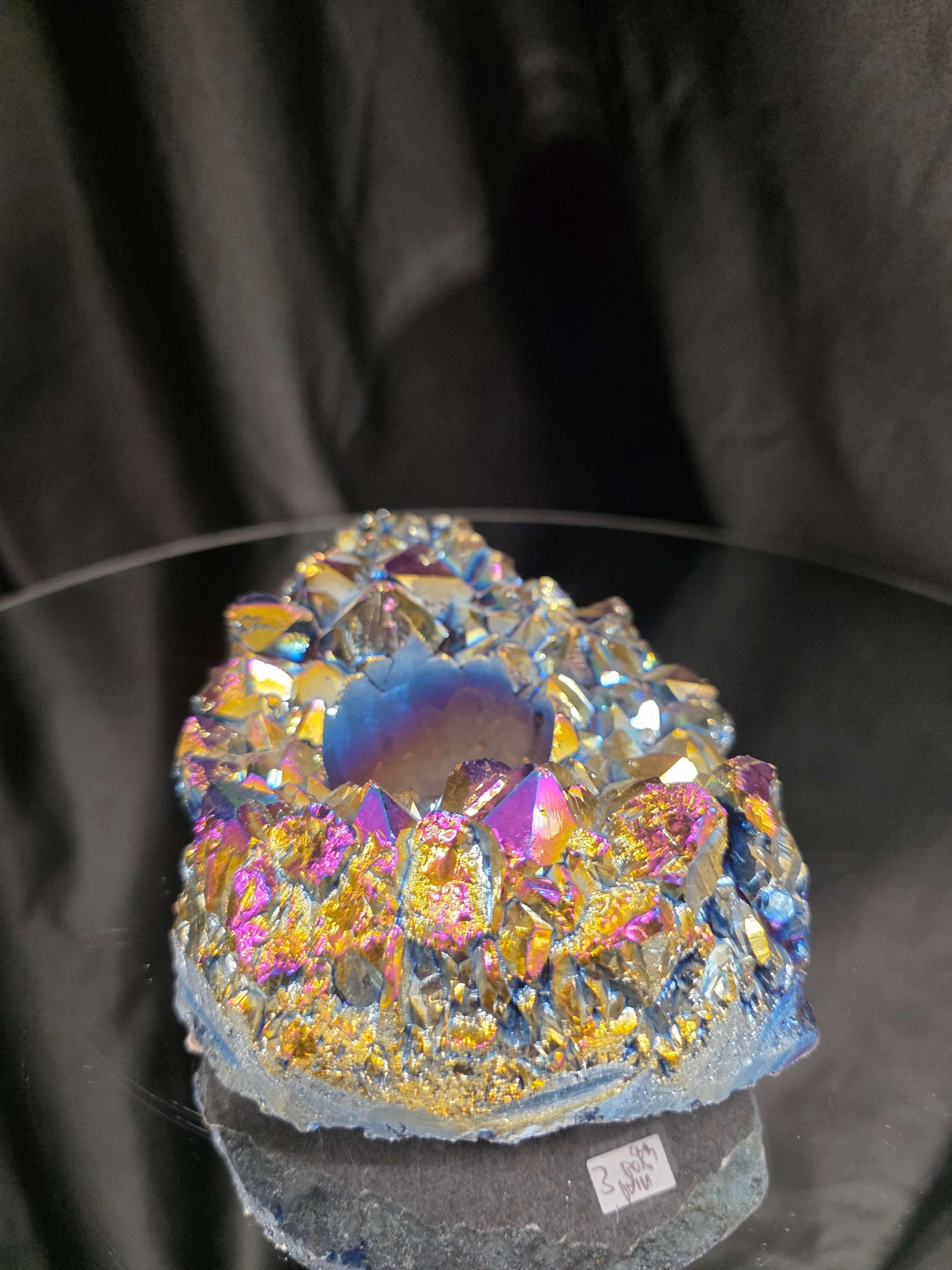 Rainbow Quartz Candle No. 5 Aura, Titanium, Point, Cluster, Gemstone Tealight Holder 703g H6xW12xD10cm - Image 3