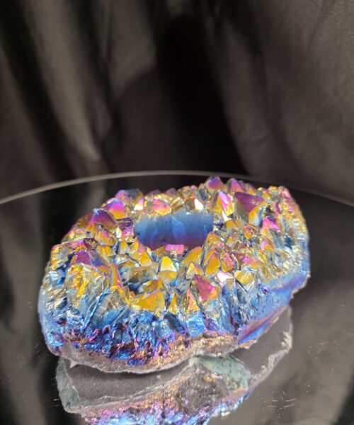 Rainbow Quartz Candle No. 5 Aura, Titanium, Point, Cluster, Gemstone Tealight Holder 703g H6xW12xD10cm - Image 4