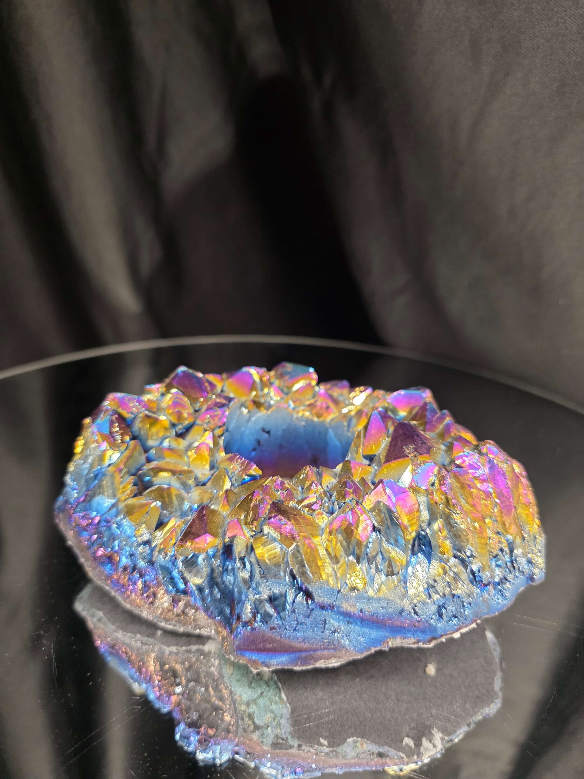 Rainbow Quartz Candle No. 5 Aura, Titanium, Point, Cluster, Gemstone Tealight Holder 703g H6xW12xD10cm - Image 5