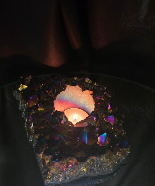Rainbow Quartz Candle No. 4 Aura, Titanium, Point, Cluster, Gemstone Tealight Holder 969g H5.5xW15xD12cm - Image 13
