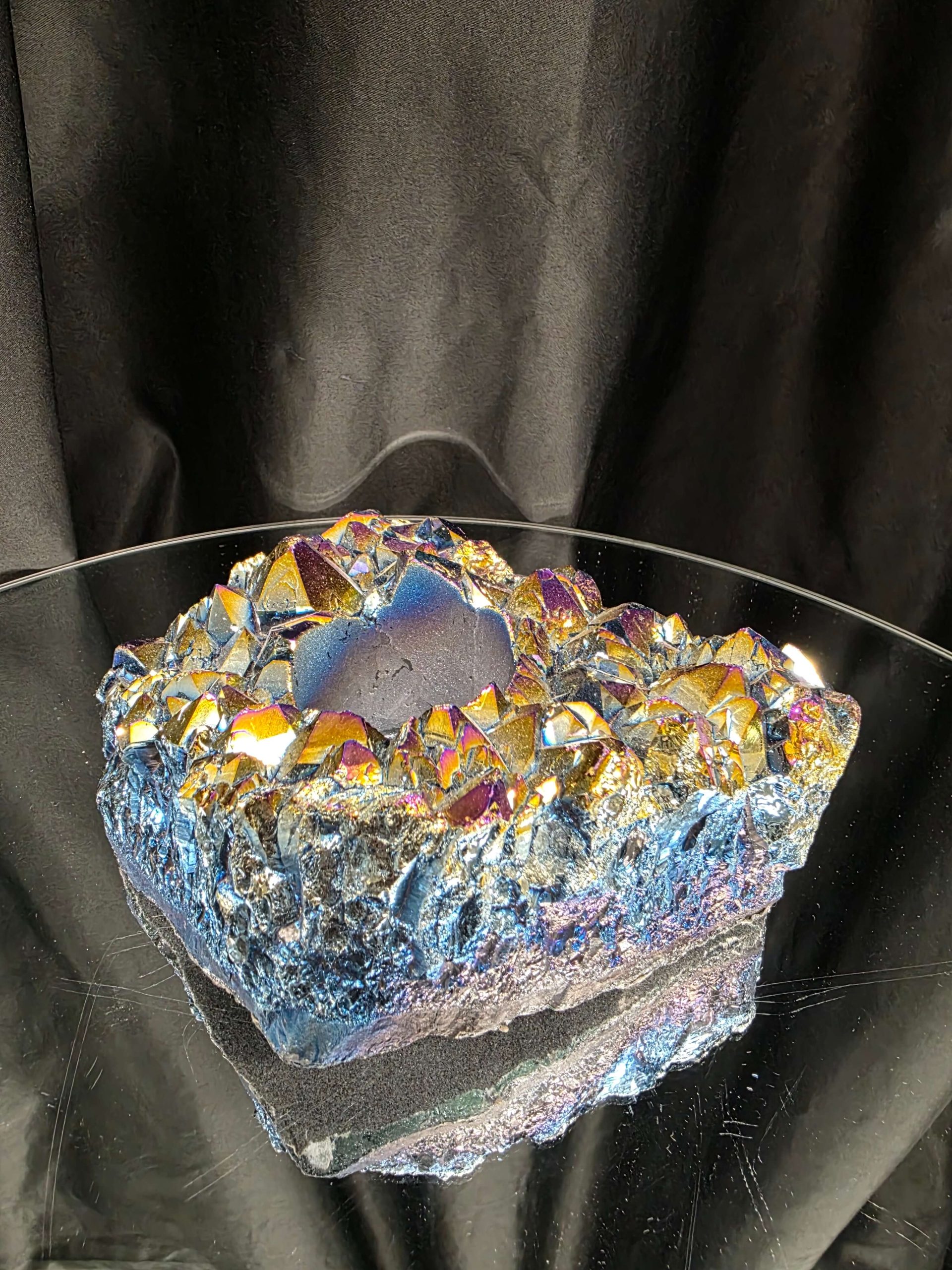 Rainbow Quartz Candle No. 4 Aura, Titanium, Point, Cluster, Gemstone Tealight Holder 969g H5.5xW15xD12cm - Image 4