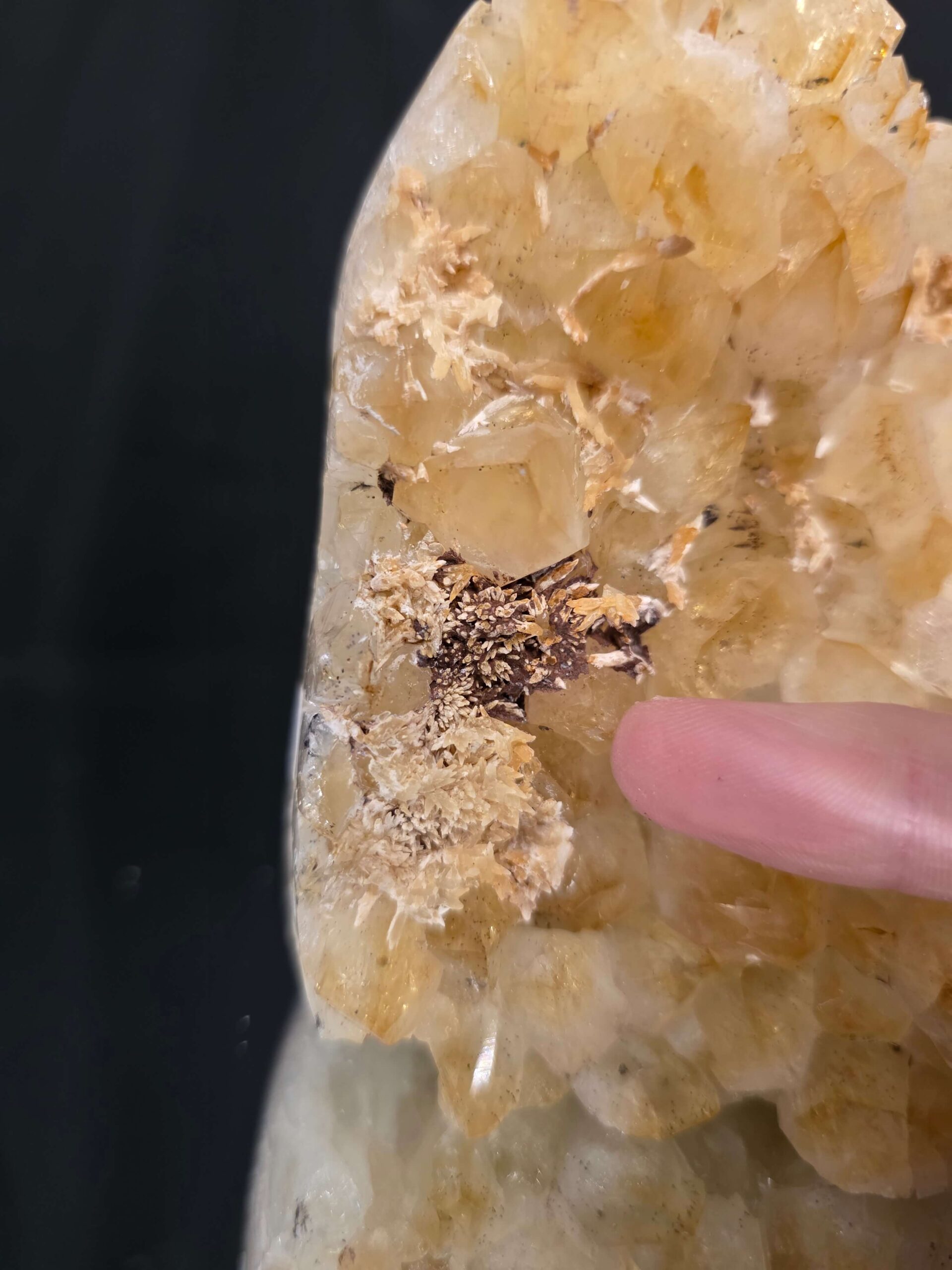 Premium High Grade Citrine Druzy 167 Mini Geode Cluster Piece 956g H10xW9xD7cm - Image 10