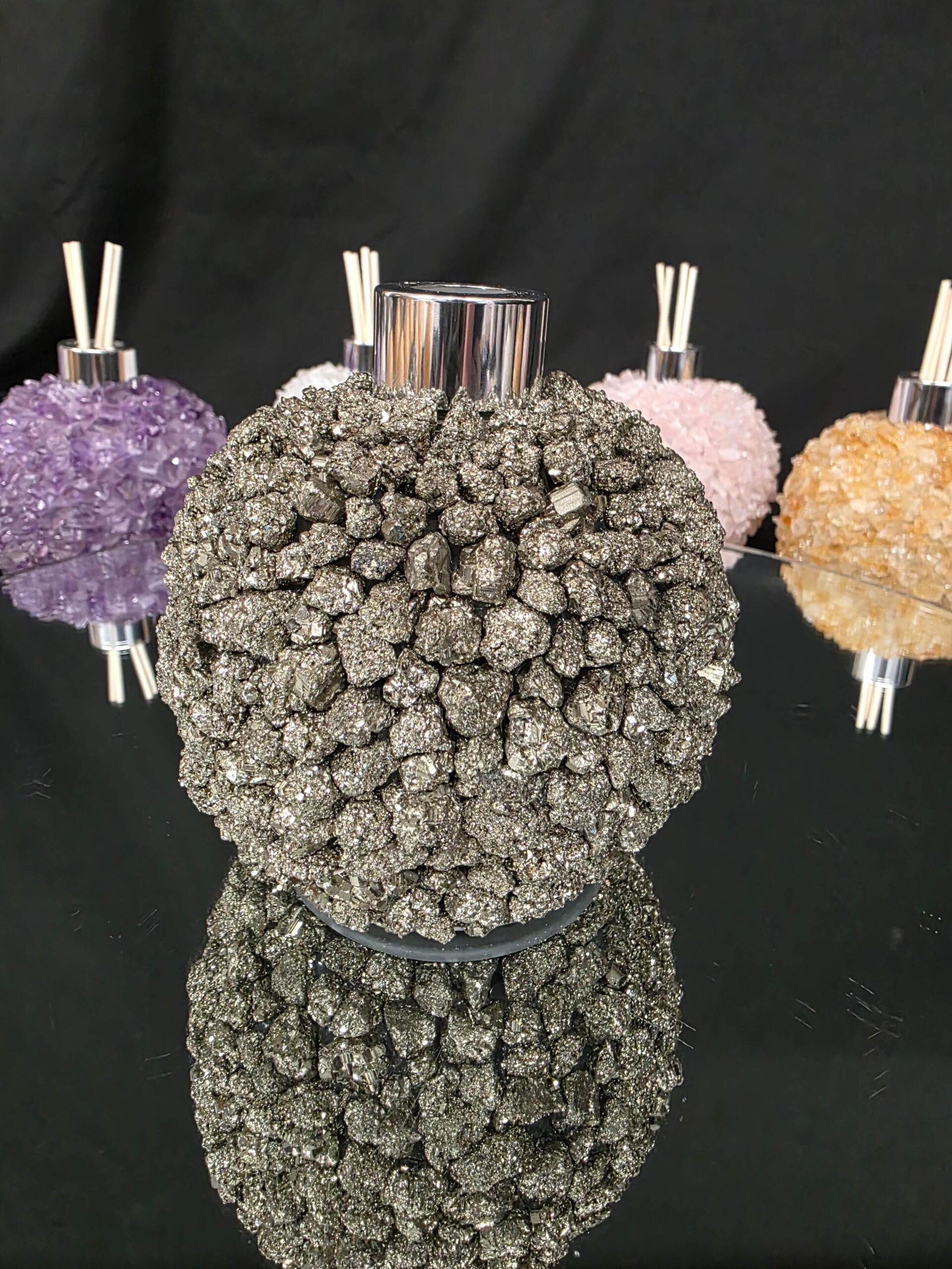 Luxury Pyrite Crystal Reed Diffuser with Chrome Collar 750g H11xW10xD10cm - Image 4