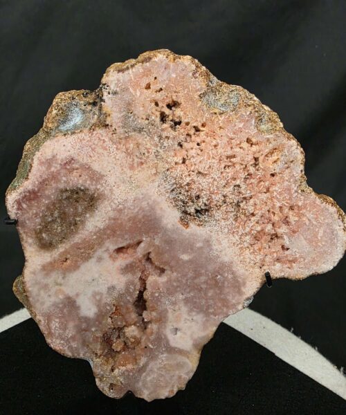 Alternative view of Pink Amethyst Slice 8 on Stand Healing Crystal Gem 985g H25xW18.5xD11cm