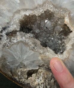 Premium Agate Geode on Stand 11 – 2.189g - H20xW13xD8cm - Image 9
