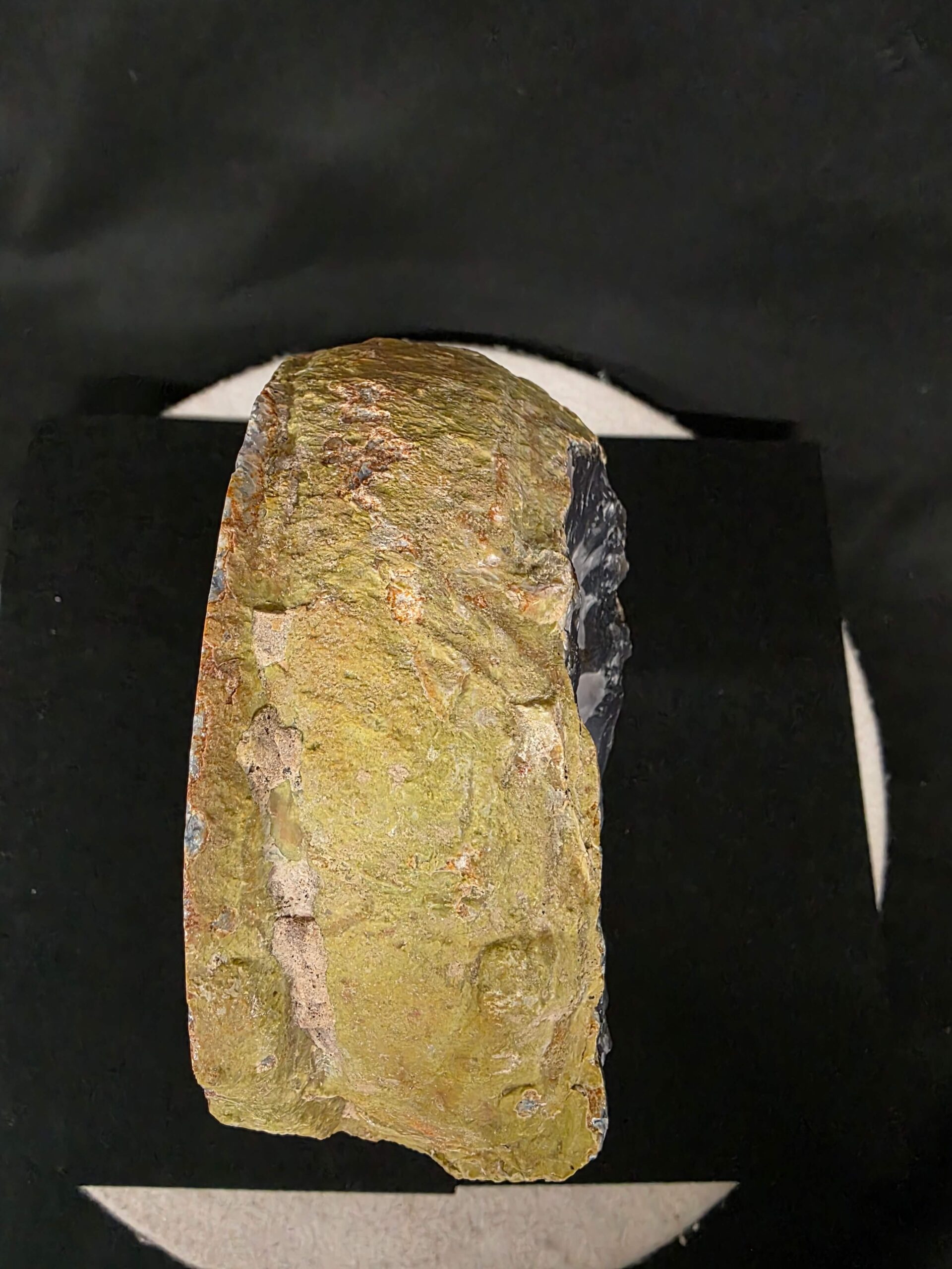 Premium Agate Geode on Stand 12 – 3.375g - H16xW15.5xD10cm - Image 9
