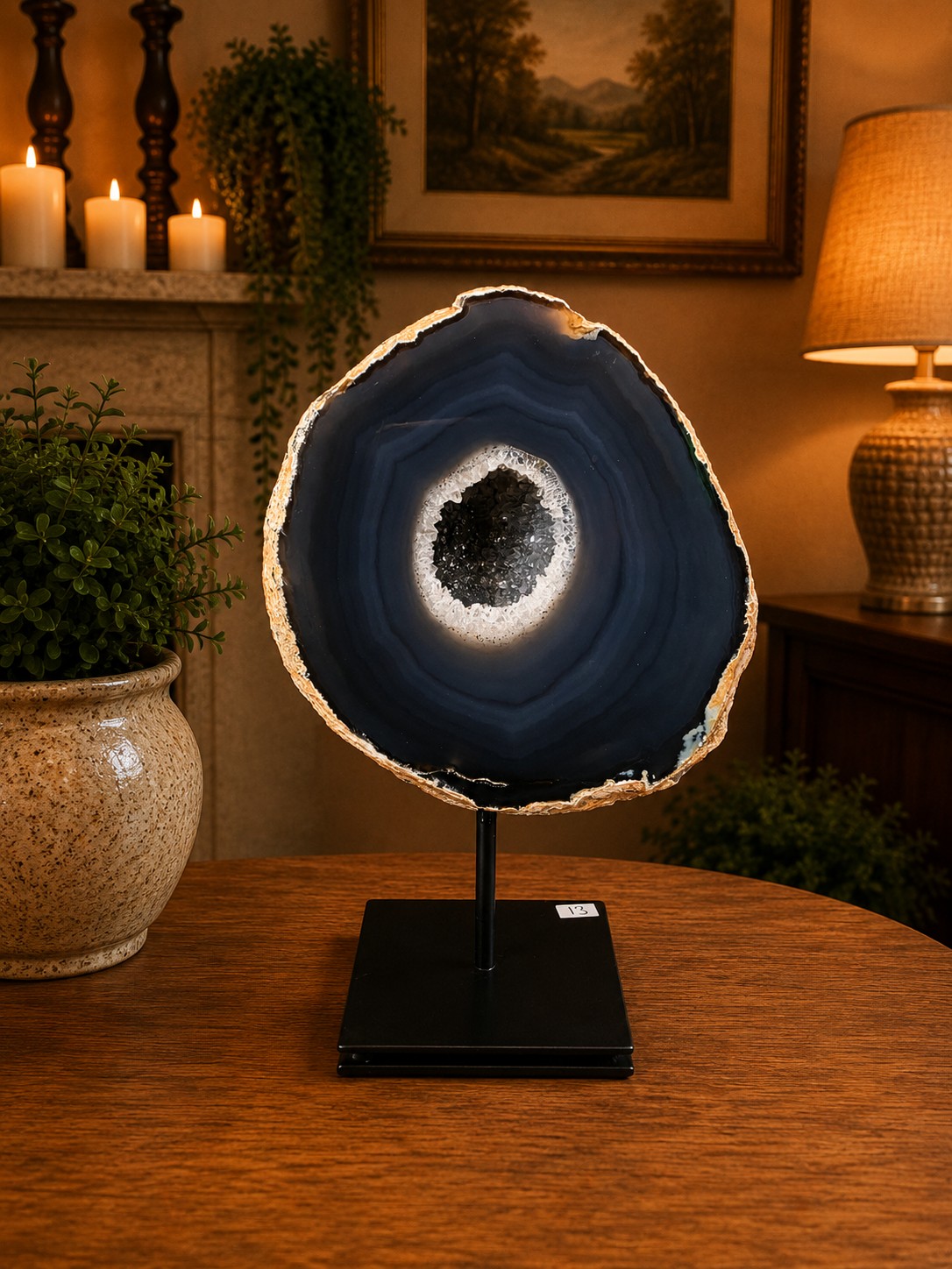 Premium Agate Geode on Stand 13 – 2.629g - H13xW16xD8cm