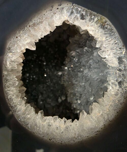 Premium Agate Geode on Stand 13 – 2.629g - H13xW16xD8cm - Image 6
