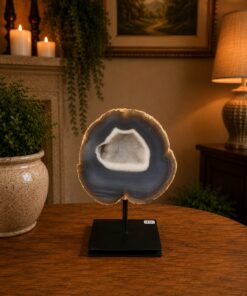 Premium Agate Geode on Stand 14 – 1.411g - H20xW16xD8cm