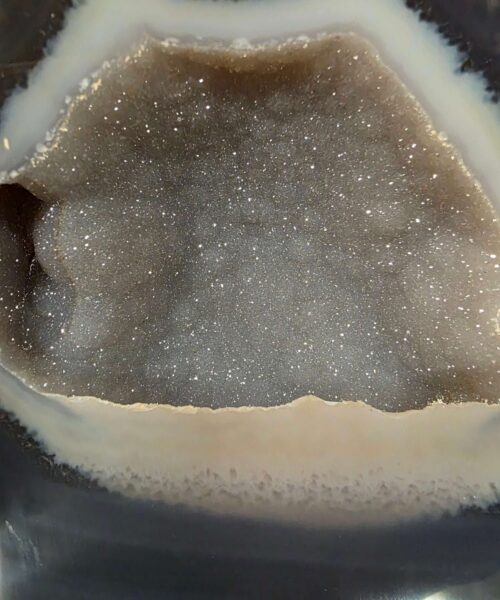 Premium Agate Geode on Stand 14 – 1.411g - H20xW16xD8cm - Image 8