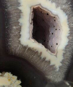 Premium Agate Geode on Stand 16 – 2.221g - H20xW9.5xD10cm - Image 3