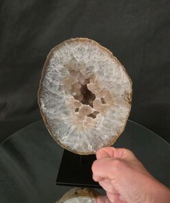 Premium Agate Geode on Stand 2 – 1.597g - H23xW14xD8cm - Image 7