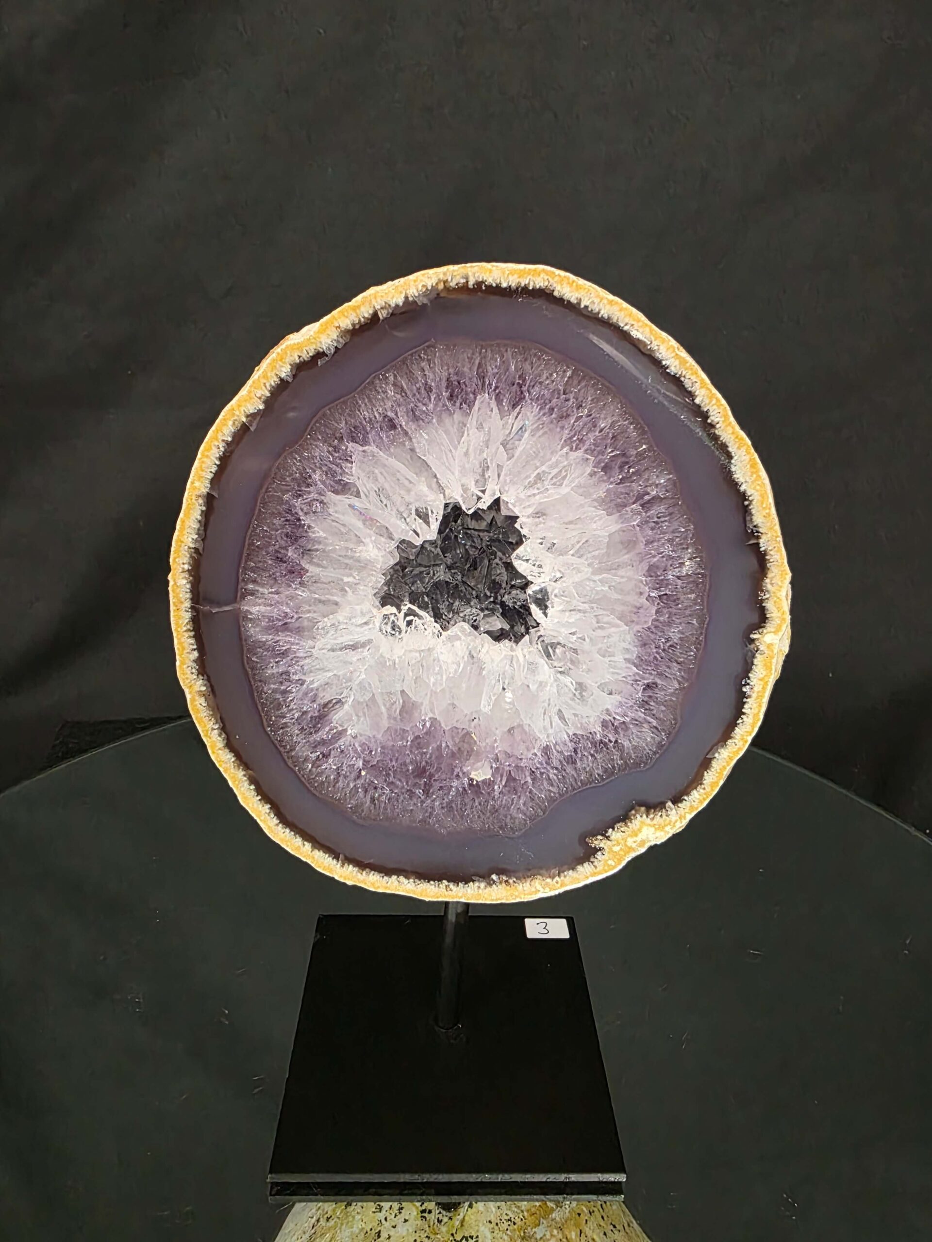 Premium Agate Geode on Stand 3 – 2.002g - H20xW13xD8cm - Image 2