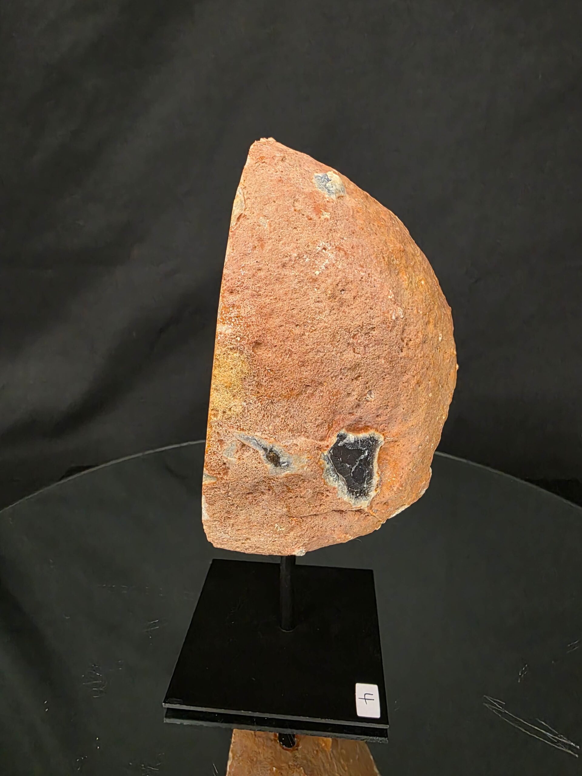 Premium Agate Geode on Stand 4 – 2.021g - H20xW13xD8cm - Image 3