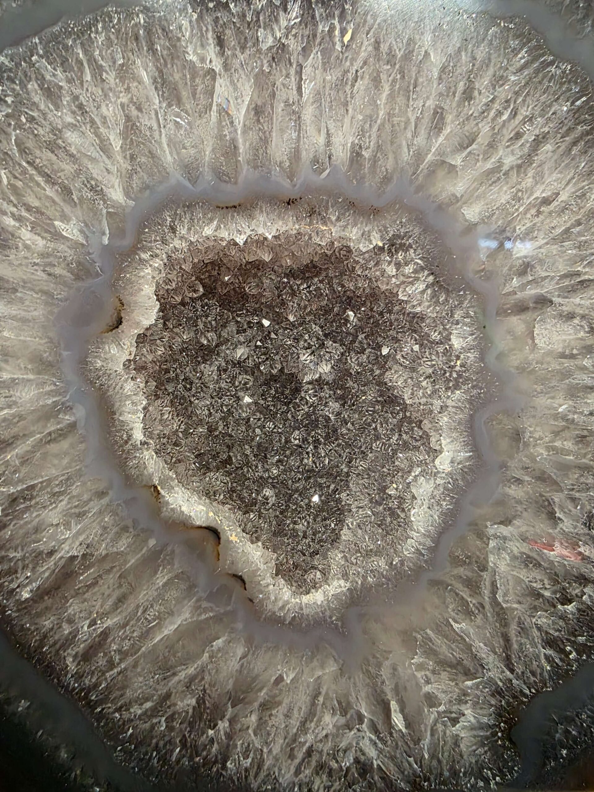 Premium Agate Geode on Stand 5 – 2.922g - H24.5xW17xD10cm - Image 6