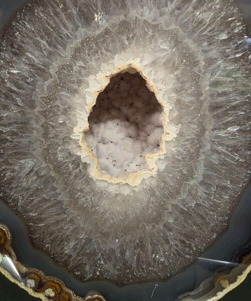 Premium Agate Geode on Stand 6 – 2.582g - H21.5xW13xD8cm - Image 6