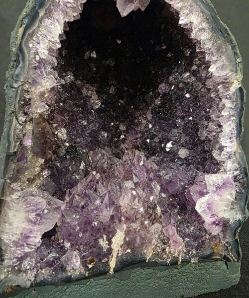Amethyst Crystal Geode 1148 Premium Queen Grade 6.88kg H28xW19xD13cm - Image 8