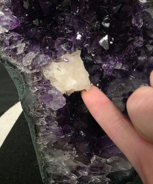Amethyst Crystal Geode 1150 Premium Queen Grade 8.24kg H37xW16xD12cm - Image 8