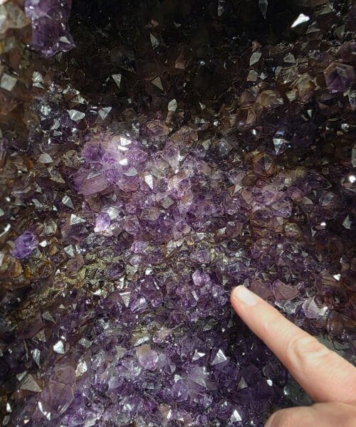 Amethyst Crystal Geode 1155 Premium Queen Grade 6.57kg H30xW20xD10cm - Image 9